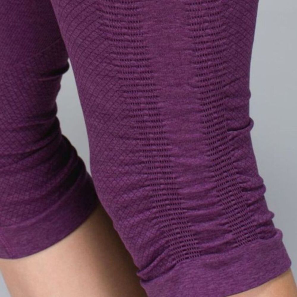 Lululemon In The Flow Crop II Heathered Berry Yum Yum Size 8 Ruched Seamless